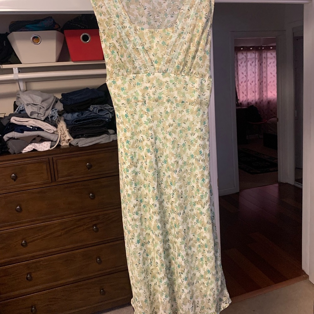 Green floral vintage midi dress